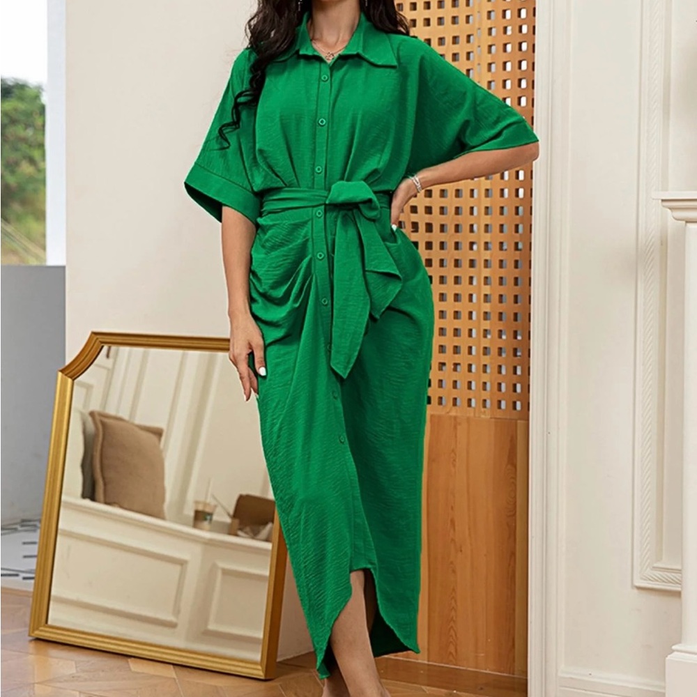 Chic Green Button-Up Midi Dress
